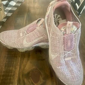 Womens Nike Air Vapormax 2020  Size 10